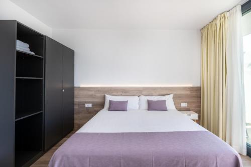 One-Bedroom Superior Apartment (2 Adults + 2 Children) up to 10 years old