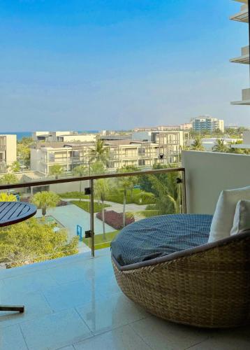 Sea View Apartment in Hyatt Residence - Da Nang