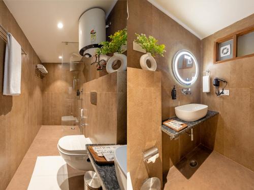 room detail thumbnail 2