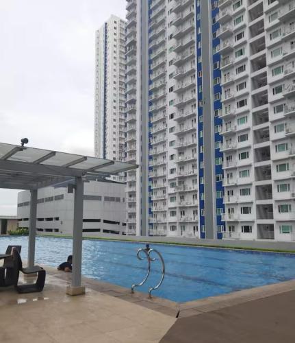 Theodore Alfonzo rental, Manila
