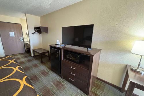 林肯速8酒店 林肯速8酒店