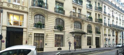 Maison Astor Paris Curio Collection by Hilton - image 7