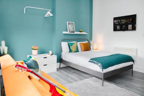 Contractor Studio - Liverpool L5 - Sleeps 3, Liverpool (photo 3)