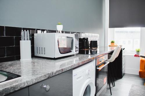 Contractor Studio - Liverpool L5 - Sleeps 3, Liverpool (photo 6)