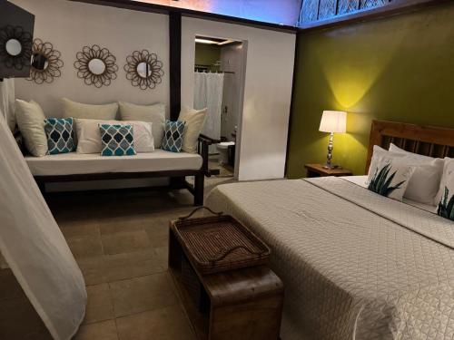 Bree’s Beach Place in Calayo