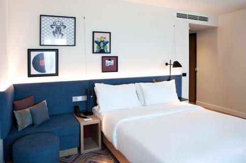1 queen bed