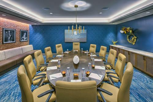 Embassy Suites By Hilton Virginia Beach Oceanfront Resort - image 6