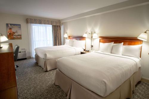 Queen Room with Two Queen Beds - Non-Smoking