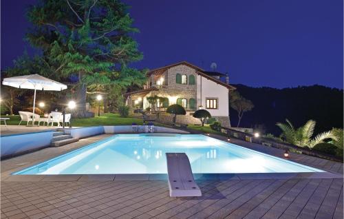 Nice Home In Camaiore Lu