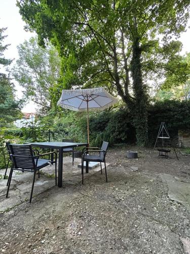Facilities, Schones 4-Zimmer Appartment, WLAN, Kuche, BAD in Ilmenau