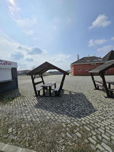 Petra motel in เฟเกเตเฮกี