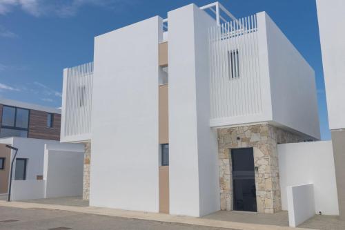 Villa image 2