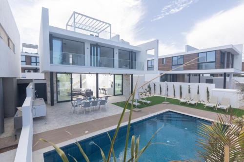 Villa image 4