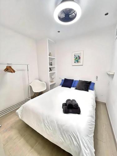 Excellent location Malaga centro historico 2 bed flat, Malaga