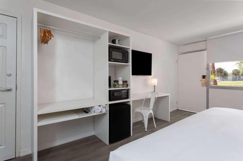 1 king bed