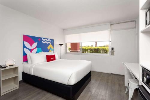 1 queen bed