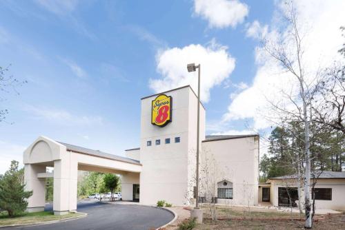 Super 8 by Wyndham Show Low, Show Low