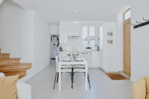 Proche Honfleur Chaleureux Duplex Centre Ville 1 in Beuzeville