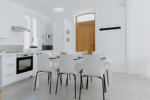 Proche Honfleur Chaleureux Duplex Centre Ville 1 in Beuzeville