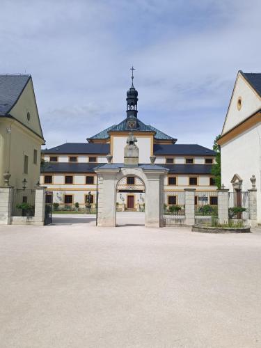 ทัศนียภาพ, Pod hradem in คุคส์