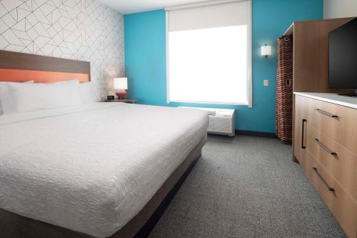 Home2 Suites By Hilton Albuquerque Airport - image 3