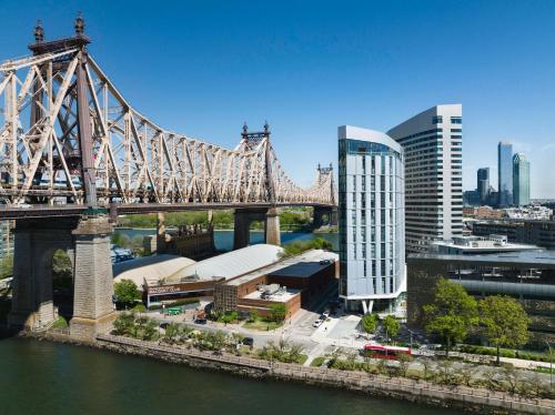 Graduate by Hilton New York - Two Minutes From Manhattan in New York, USA
