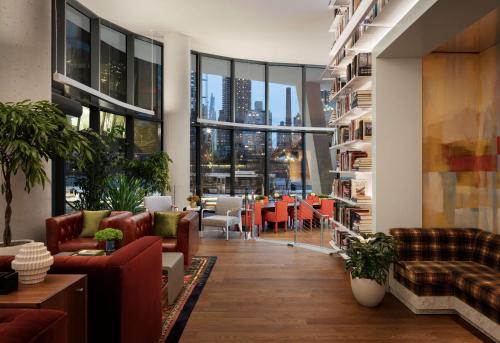 Graduate by Hilton New York - Two Minutes From Manhattan in New York, USA