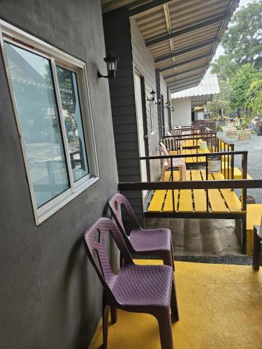 Crazy Bananas & Crazy Monkey in Koh Chang