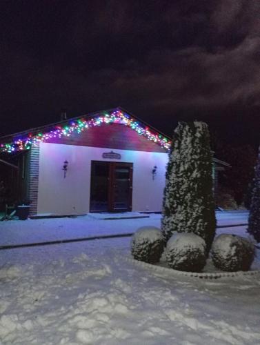 Atpūtas māja Liepalejas (Atputas maja Liepalejas) in Ķeipene