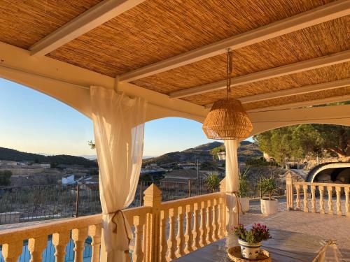 Maison typique avec vue dégagée sur la vallée