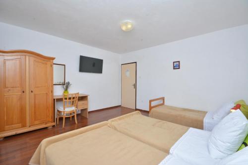 Apartments Franjić - image 2