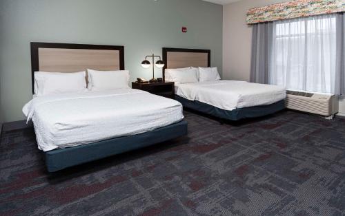 Hampton Inn & Suites - Raleigh Downtown - image 13