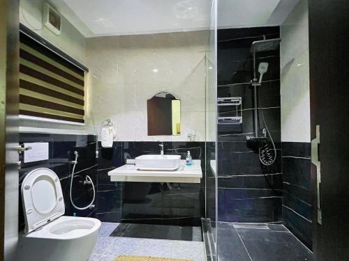 Two-Bedroom Apartment image 8