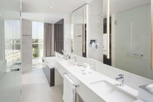 Hilton Tallinn Park, Tallin (foto 3)