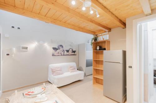 GoHost - Bright, Quiet and Cozy Loft, Rozzano (foto 5)
