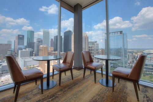 Hilton Americas - Houston - image 11