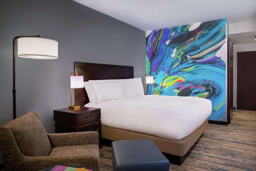 King Room image 2
