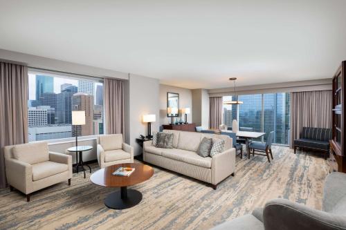 Hilton Houston-Americas near โตโยต้า เซ็นเตอร์