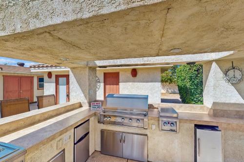 Cool Pool Retreat in Bermuda Dunes (CA)