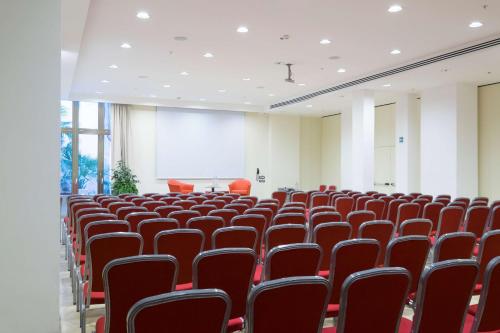 Hilton Garden Inn Lecce - image 13