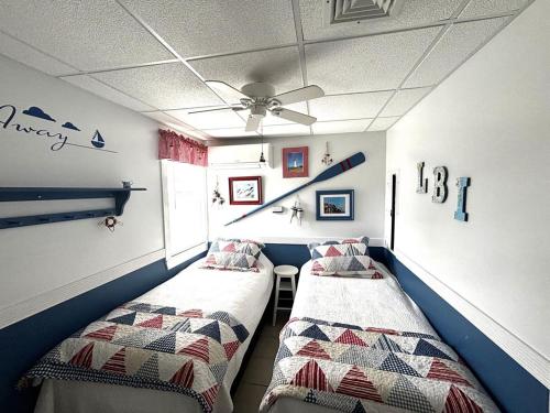 Single Family Ocean Block Ship Bottom Wifi Private Fenced In Yard - image 6