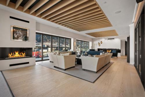 Exclusive Penthouse with Bryggen Views I MUST SEE Exclusive Penthouse with Bryggen Views I MUST SEE