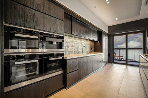 Exclusive Penthouse with Bryggen Views I MUST SEE Exclusive Penthouse with Bryggen Views I MUST SEE