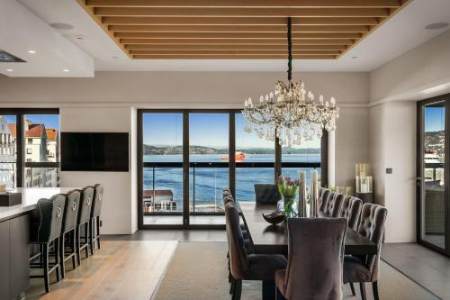 Exclusive Penthouse with Bryggen Views I MUST SEE Exclusive Penthouse with Bryggen Views I MUST SEE