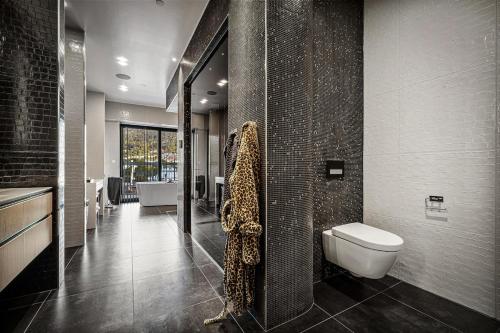 Exclusive Penthouse with Bryggen Views I MUST SEE Exclusive Penthouse with Bryggen Views I MUST SEE