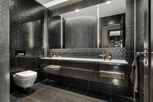 Exclusive Penthouse with Bryggen Views I MUST SEE Exclusive Penthouse with Bryggen Views I MUST SEE