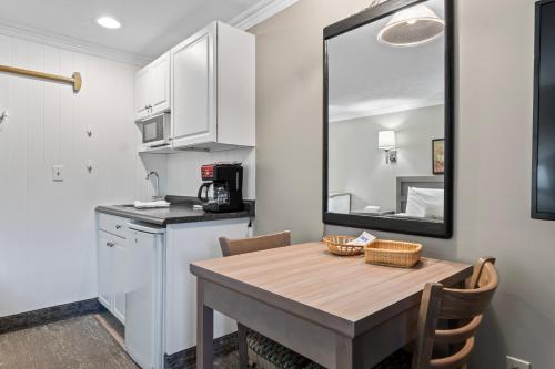 ห้องครัว, Sea Mist Resort Motel in เวลส์ (ME)