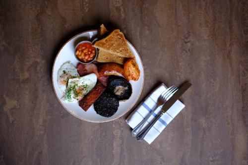 The Old Crown Coaching Inn - image 13