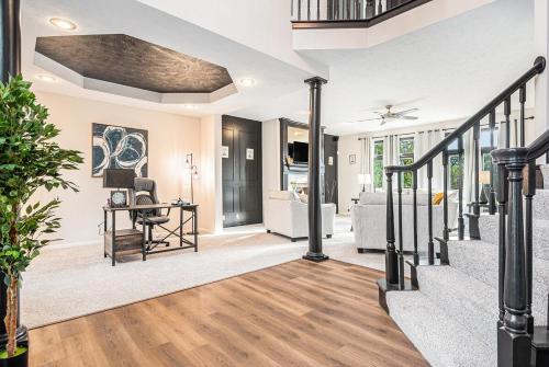 Furnished 5 BR Executive Rental in Millard