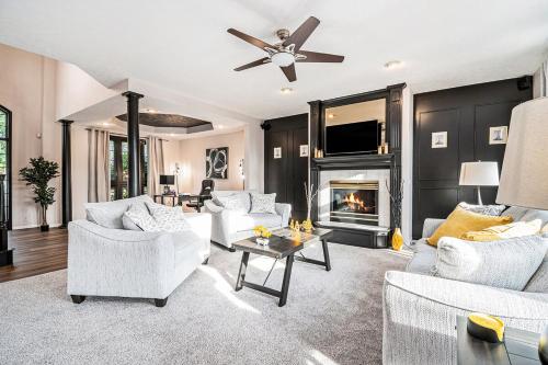 Furnished 5 BR Executive Rental in Millard